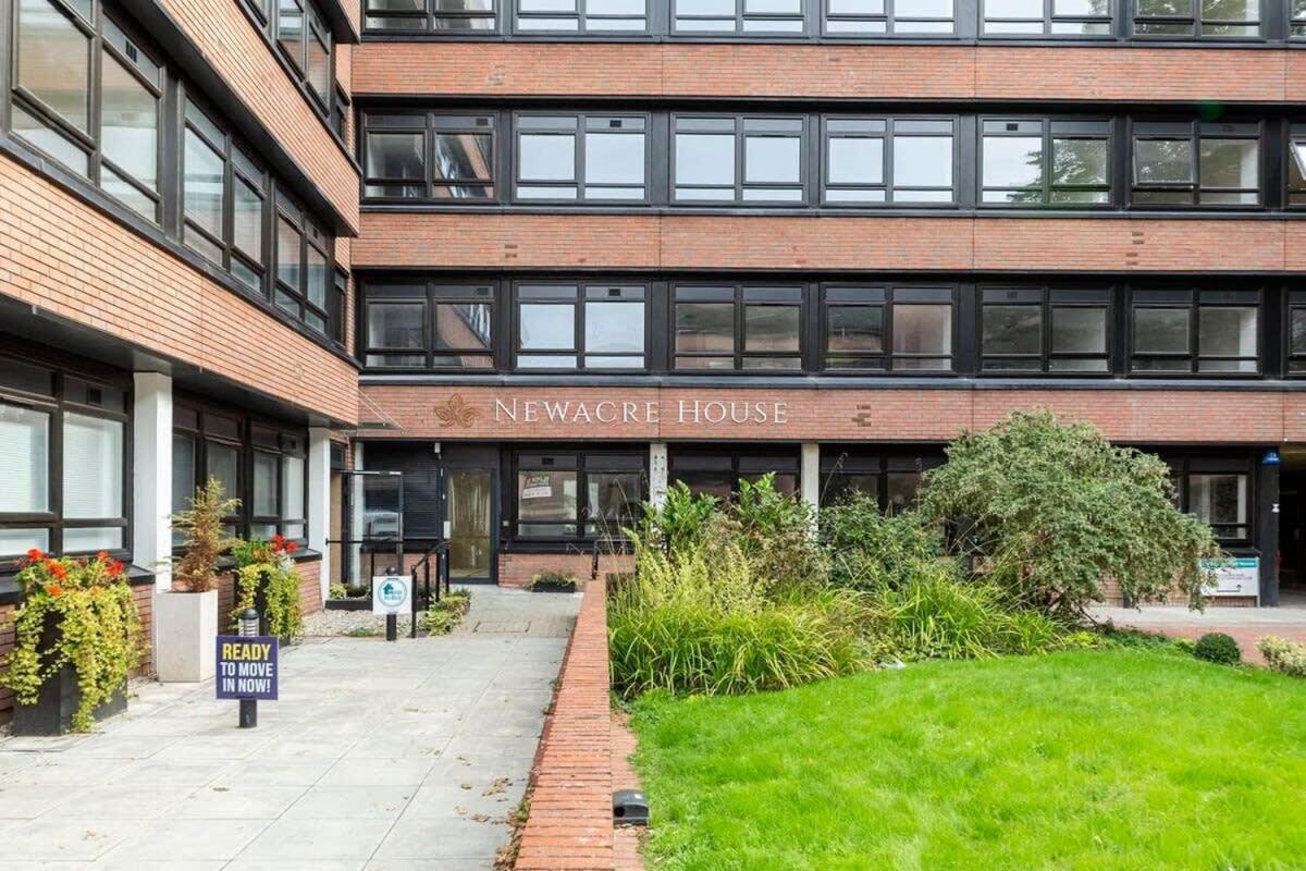Bright Contemporary Studio In East Grinstead Kültér fotó