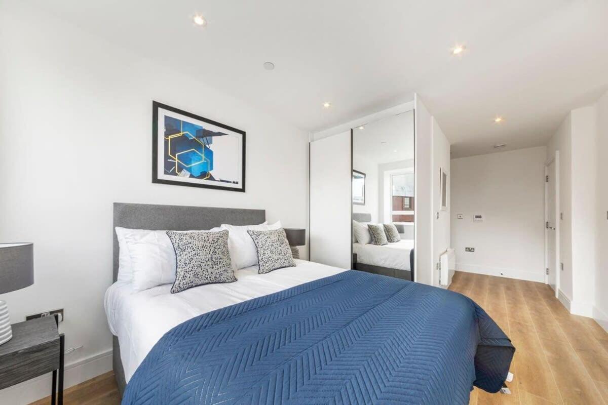 Bright Contemporary Studio In East Grinstead Kültér fotó