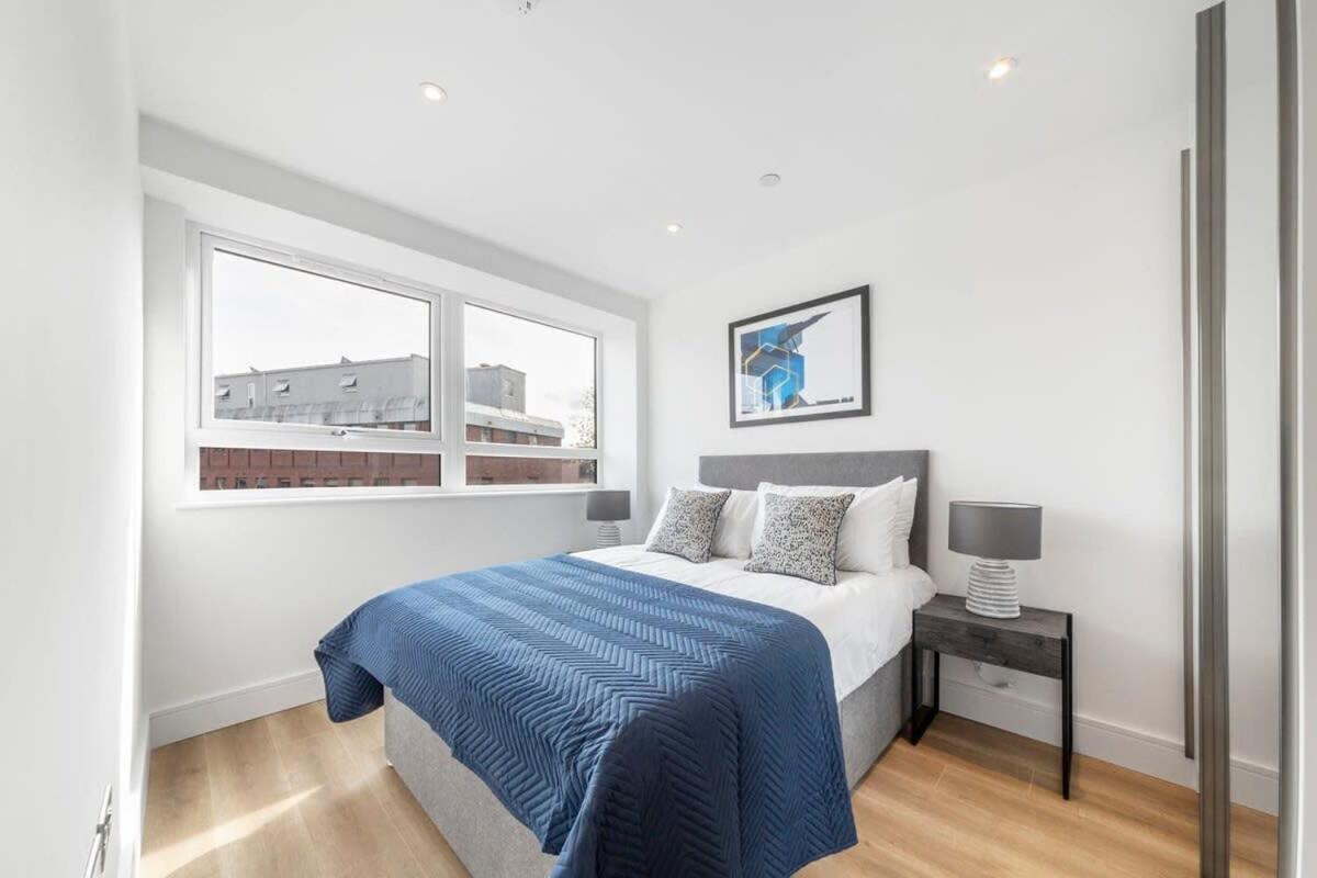 Bright Contemporary Studio In East Grinstead Kültér fotó